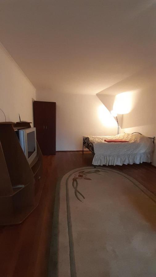 Apartment Na Saharova Ivano-Frankivszk Kültér fotó