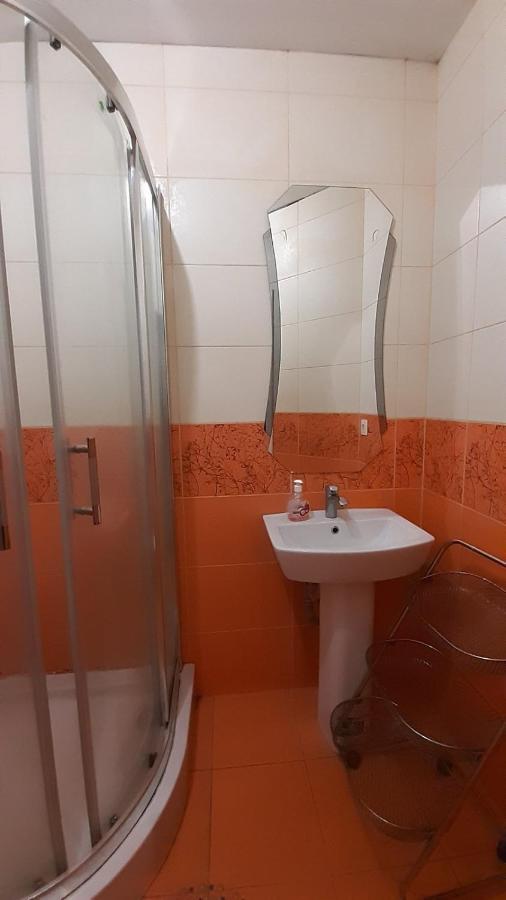 Apartment Na Saharova Ivano-Frankivszk Kültér fotó
