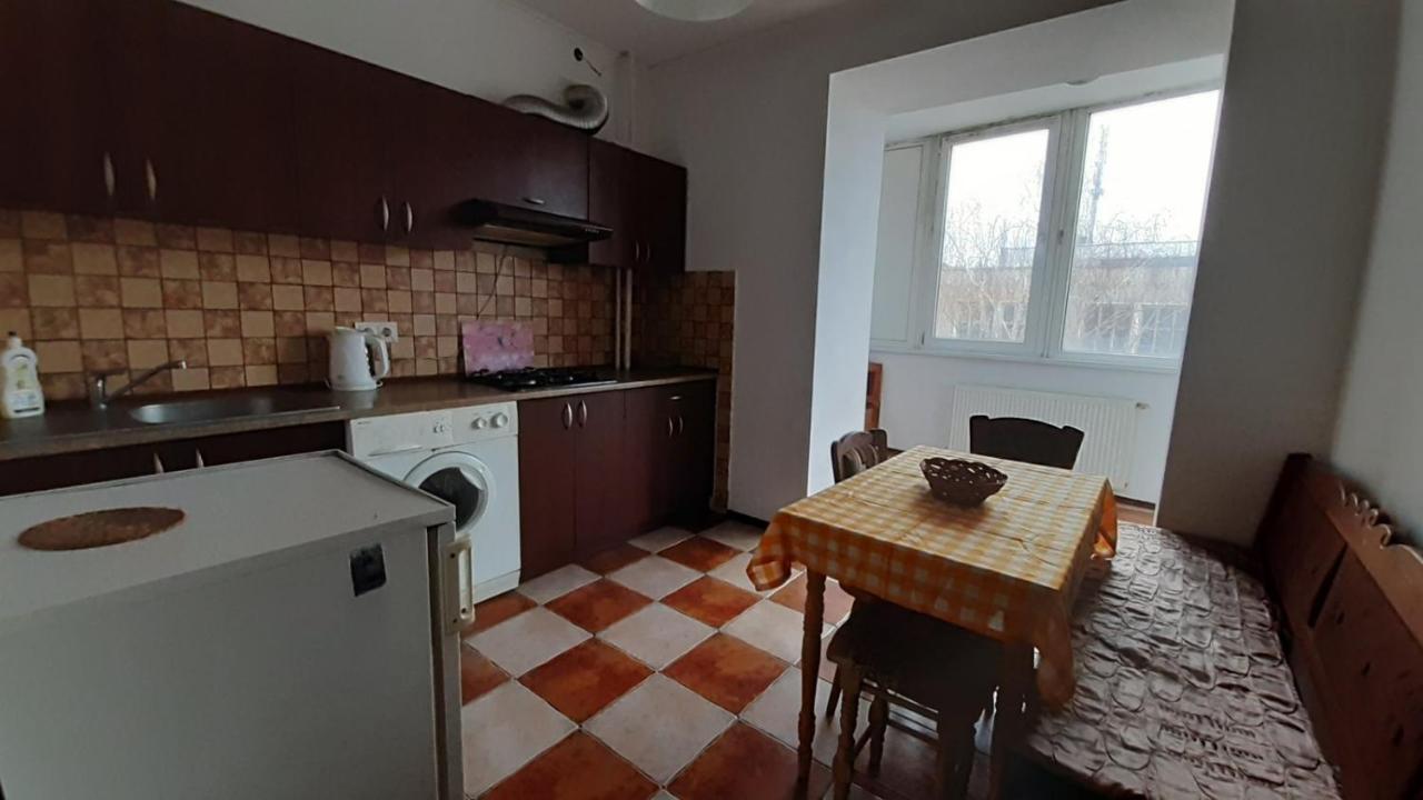 Apartment Na Saharova Ivano-Frankivszk Kültér fotó